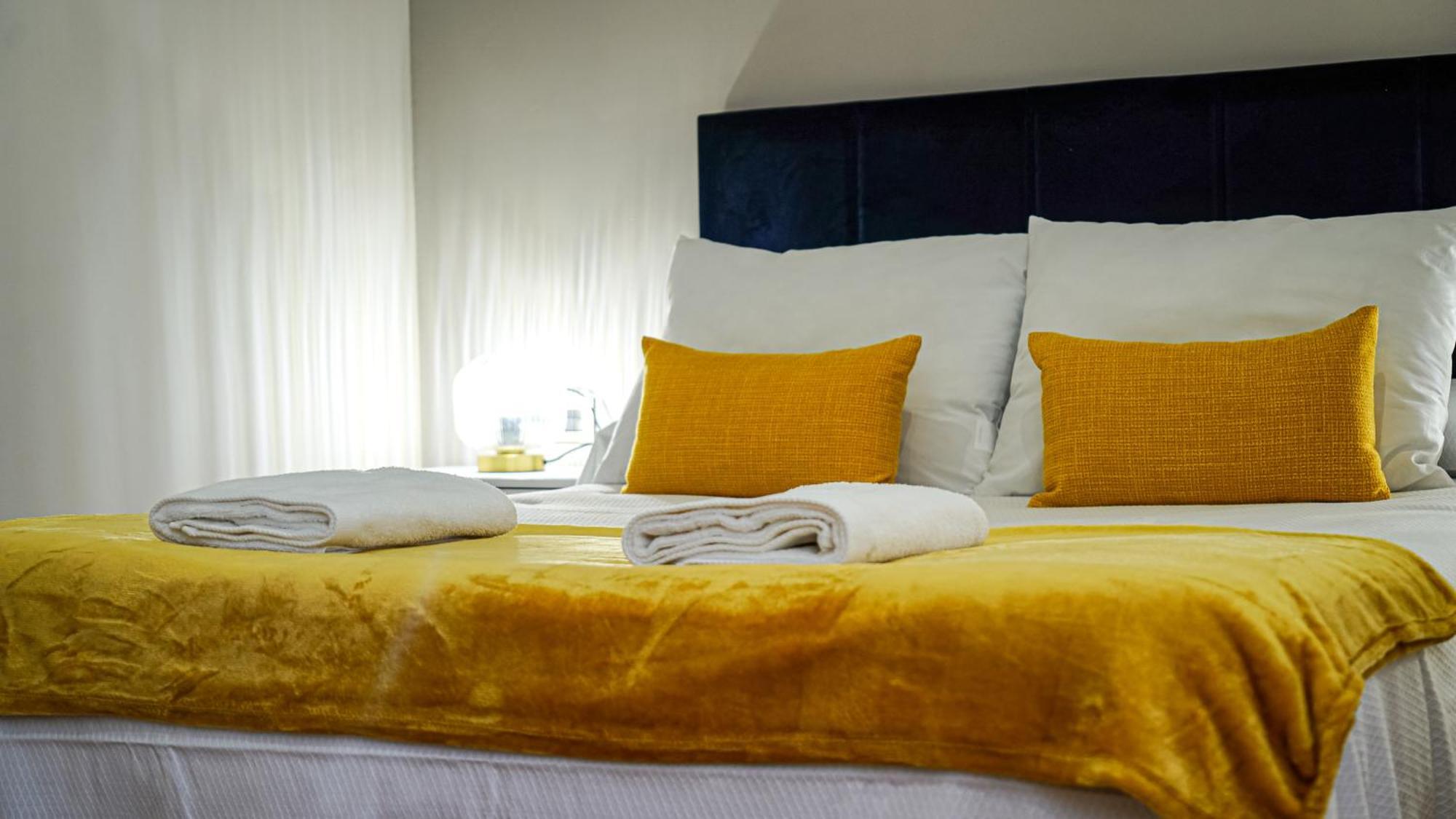 Apartamentos Puente Romano Suites Mérida Luaran gambar