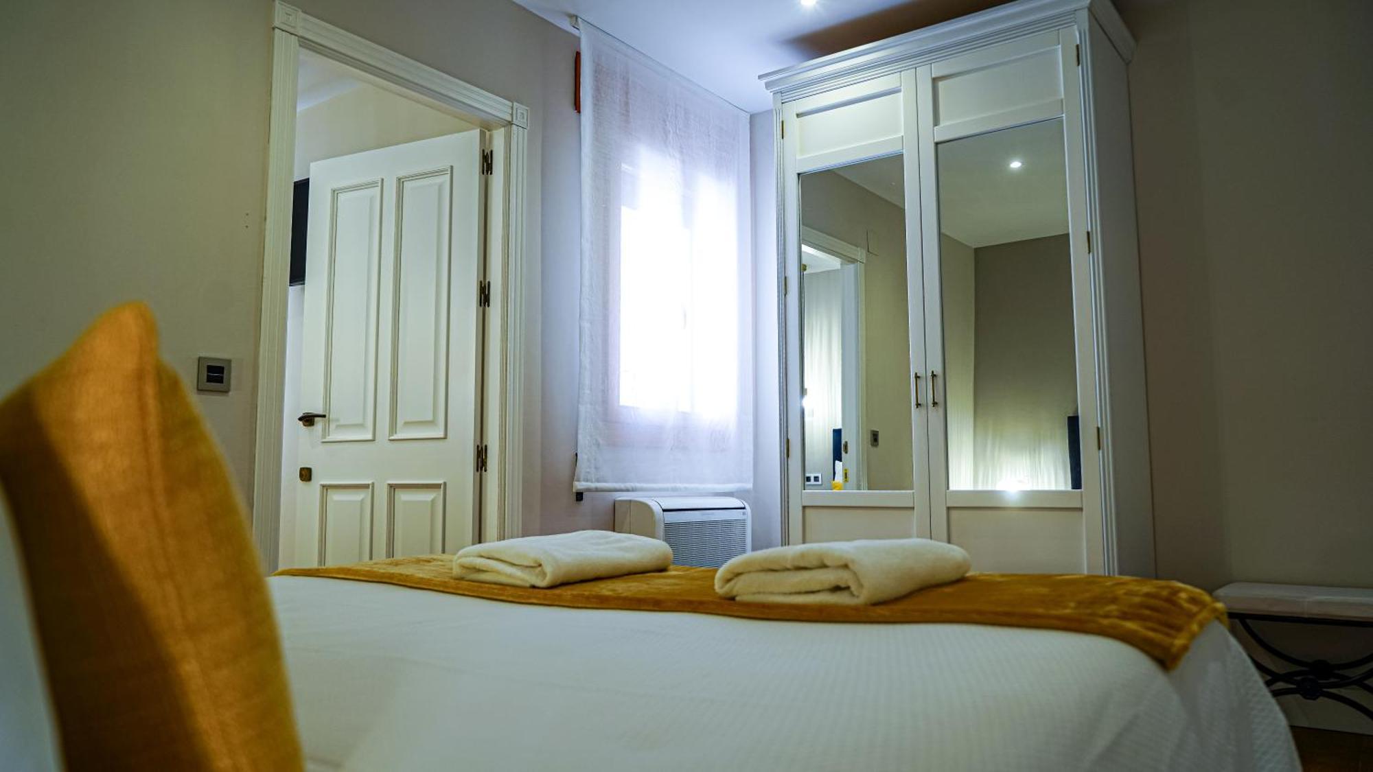 Apartamentos Puente Romano Suites Mérida Luaran gambar
