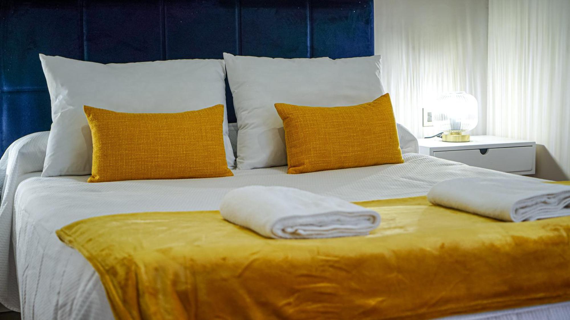 Apartamentos Puente Romano Suites Mérida Luaran gambar