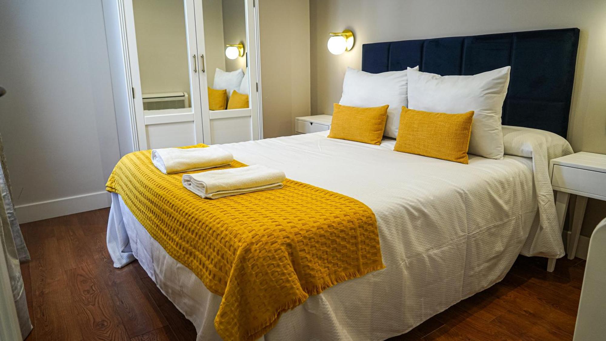Apartamentos Puente Romano Suites Mérida Luaran gambar