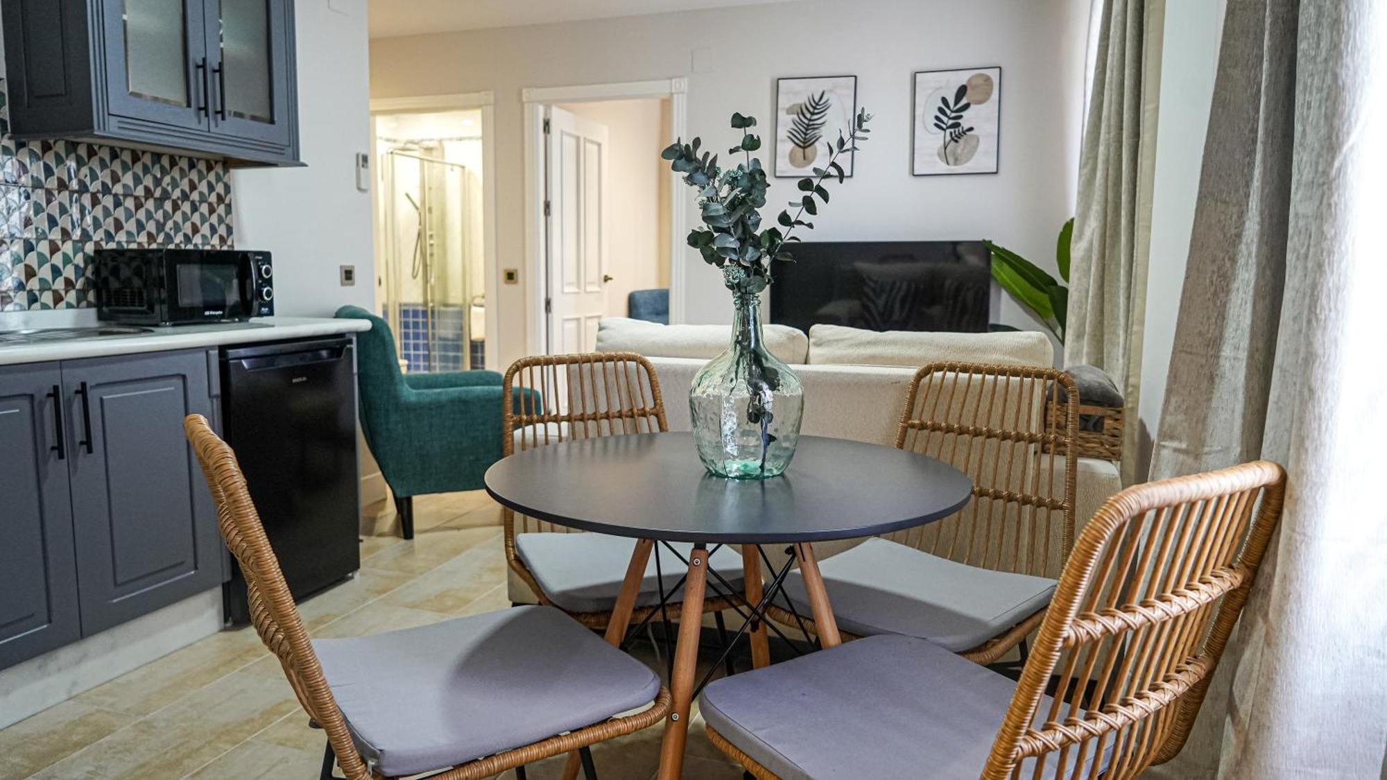 Apartamentos Puente Romano Suites Mérida Luaran gambar