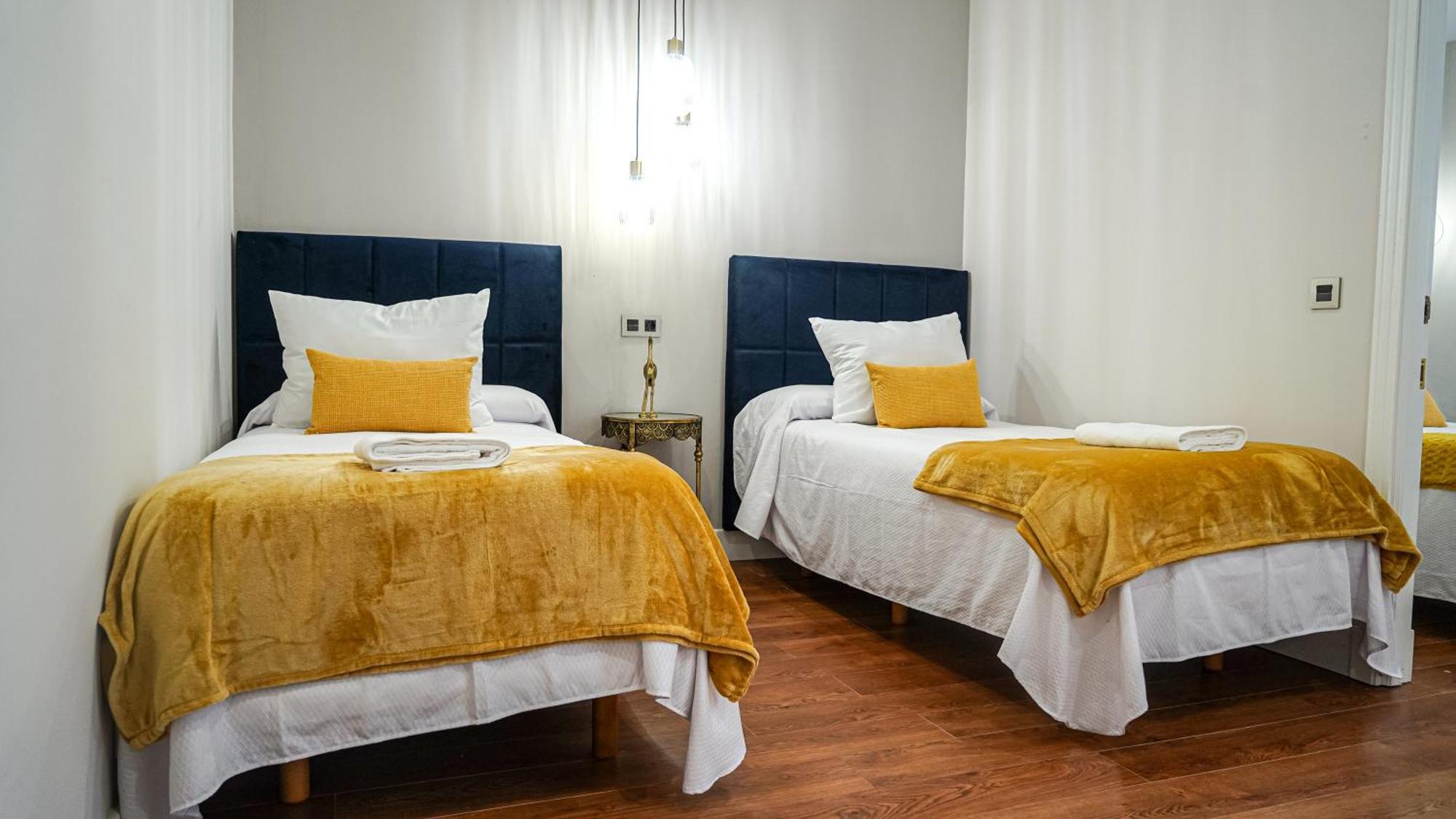 Apartamentos Puente Romano Suites Mérida Luaran gambar