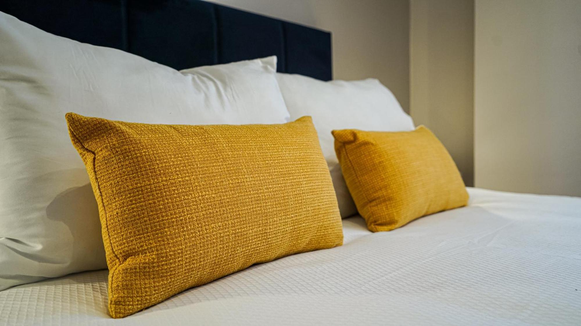 Apartamentos Puente Romano Suites Mérida Luaran gambar