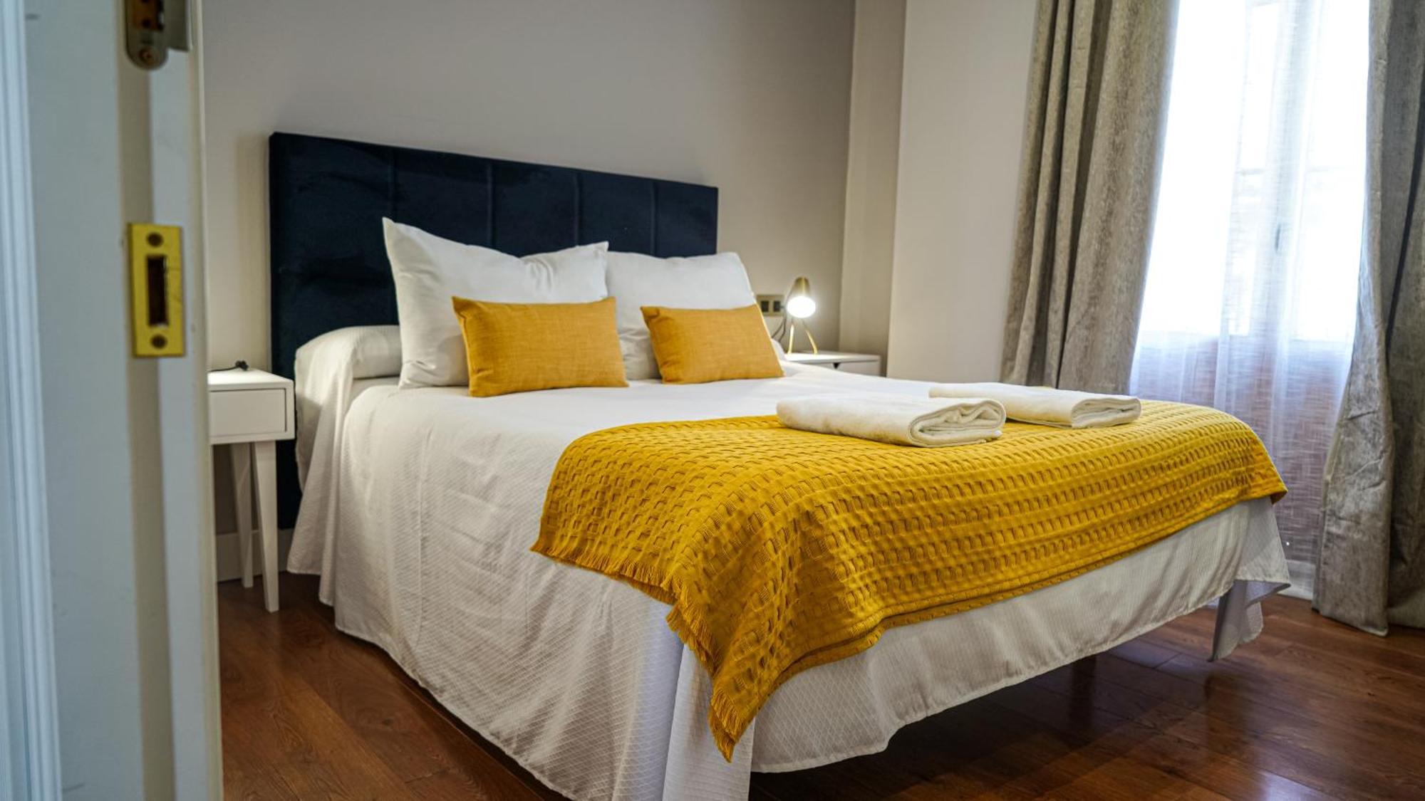 Apartamentos Puente Romano Suites Mérida Luaran gambar